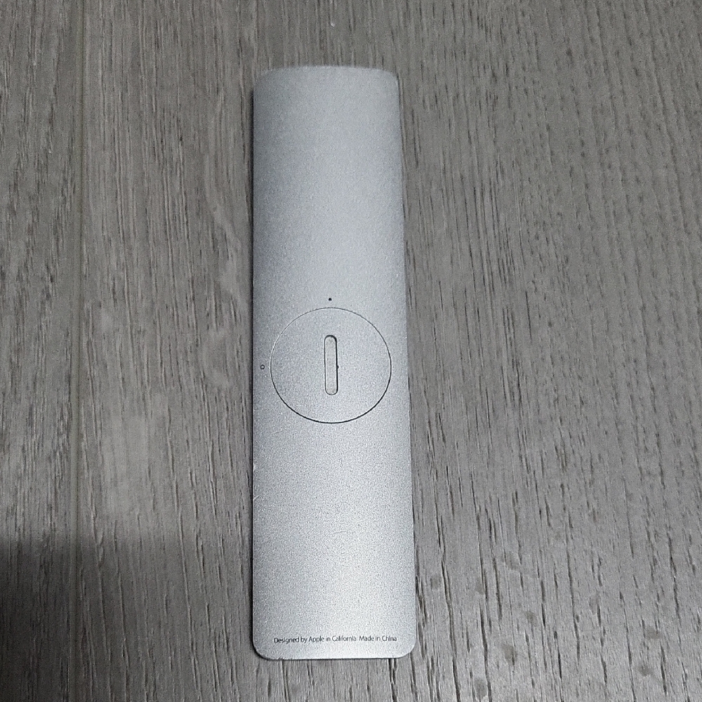 Silver Apple Remote Control - Picture 2 of 2